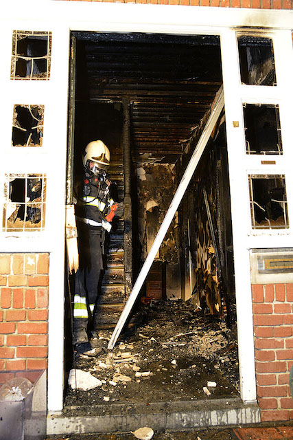 2014/114/GB 20140520 012 Brand woonboerderij Hoofdweg.jpg